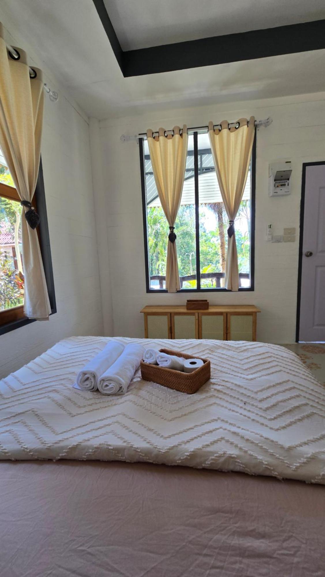 Koh Kood Garden House Hotel Ban Lak Uan Exterior photo