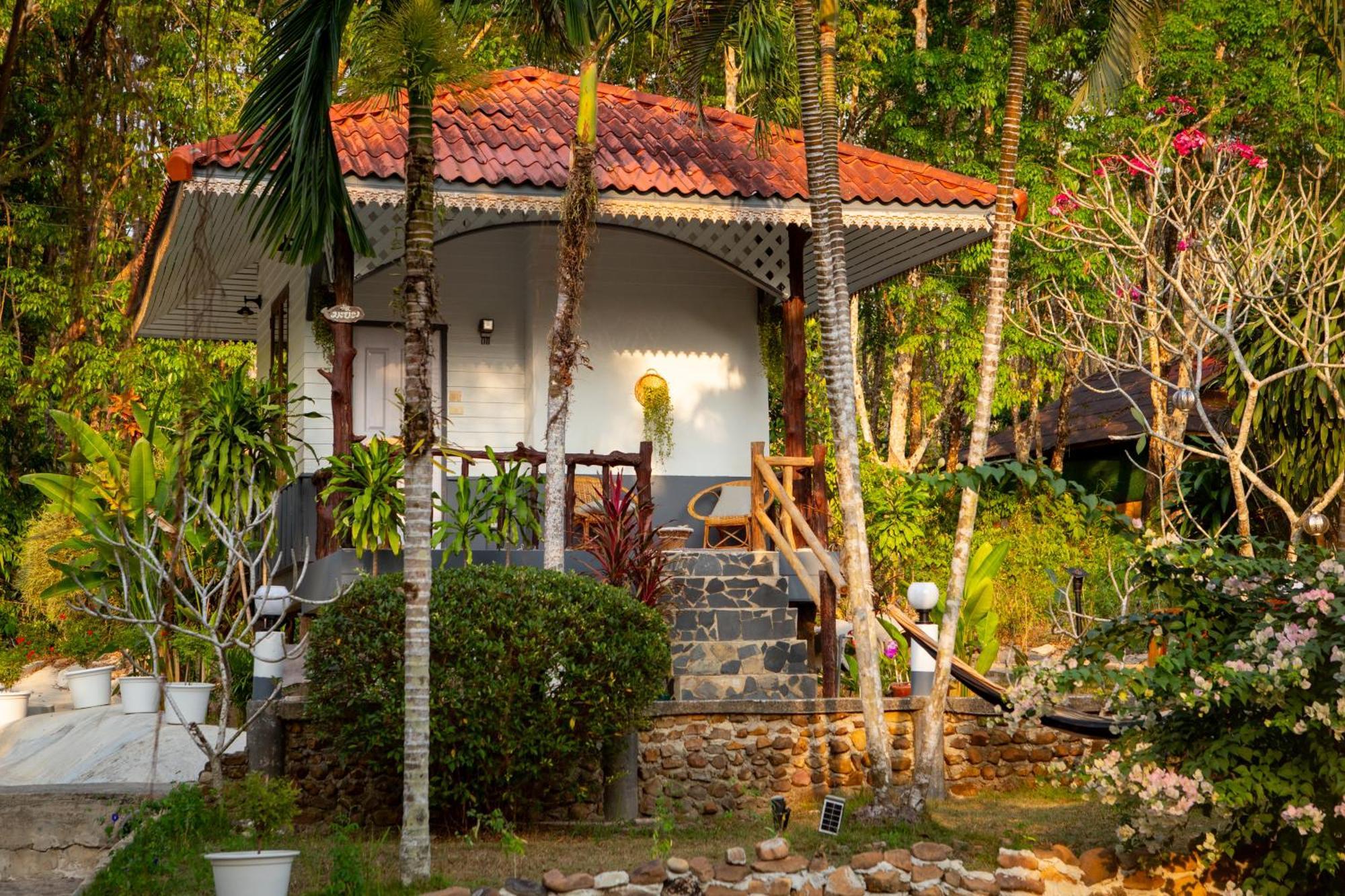 Koh Kood Garden House Hotel Ban Lak Uan Exterior photo